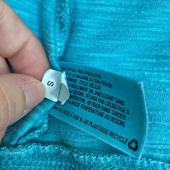 Women’s Mossimo Supply Co turquoise blue zip up jacket with hood. Size small. - Picture 12 of 12